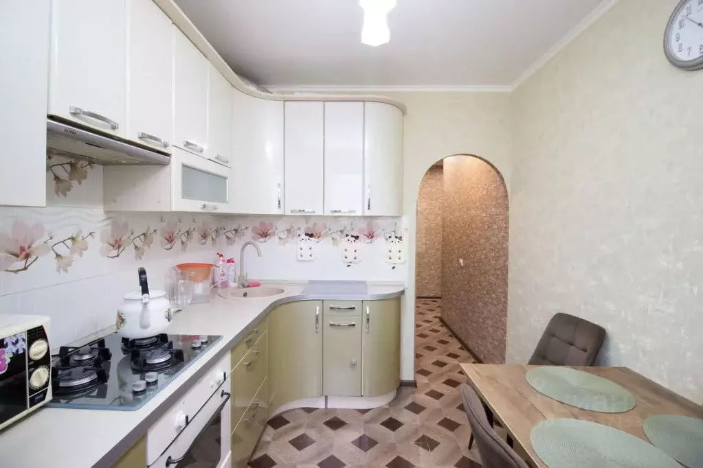 2-к кв. Калужская область, Калуга Малоярославецкая ул., 5 (48.8 м) - Фото 1