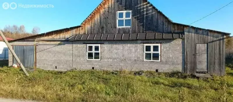 Дом в село Уват, квартал Правый Берег, Главная улица (100 м) - Фото 1