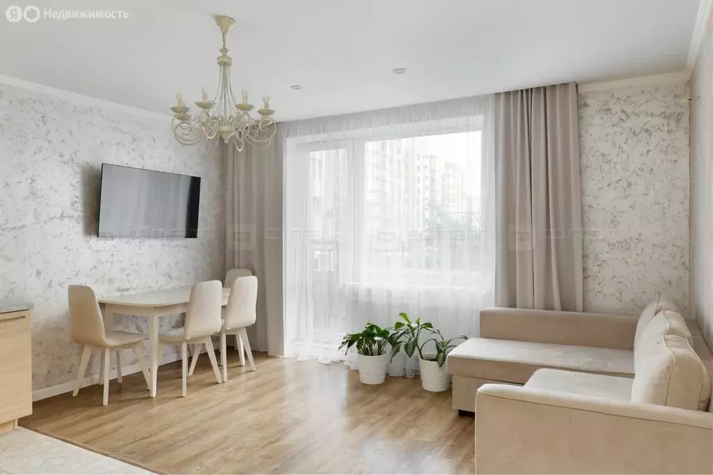 2-комнатная квартира: Казань, улица Шуртыгина, 8 (89 м) - Фото 0