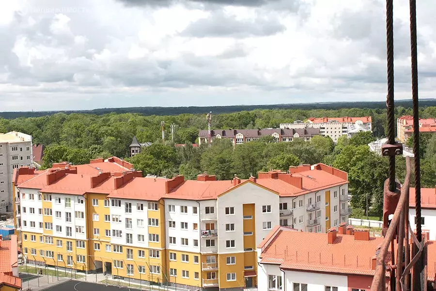 3-комнатная квартира: Калининград, улица Маршала Жукова, 4 (70 м) - Фото 1