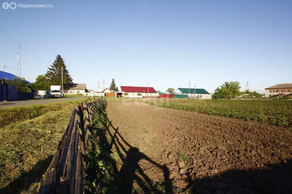 Участок в Новолыбаево, Первомайская улица (13 м) - Фото 1