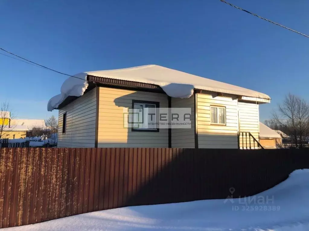 Дом в Башкортостан, Нуримановский район, Красногорский сельсовет, с. ... - Фото 1