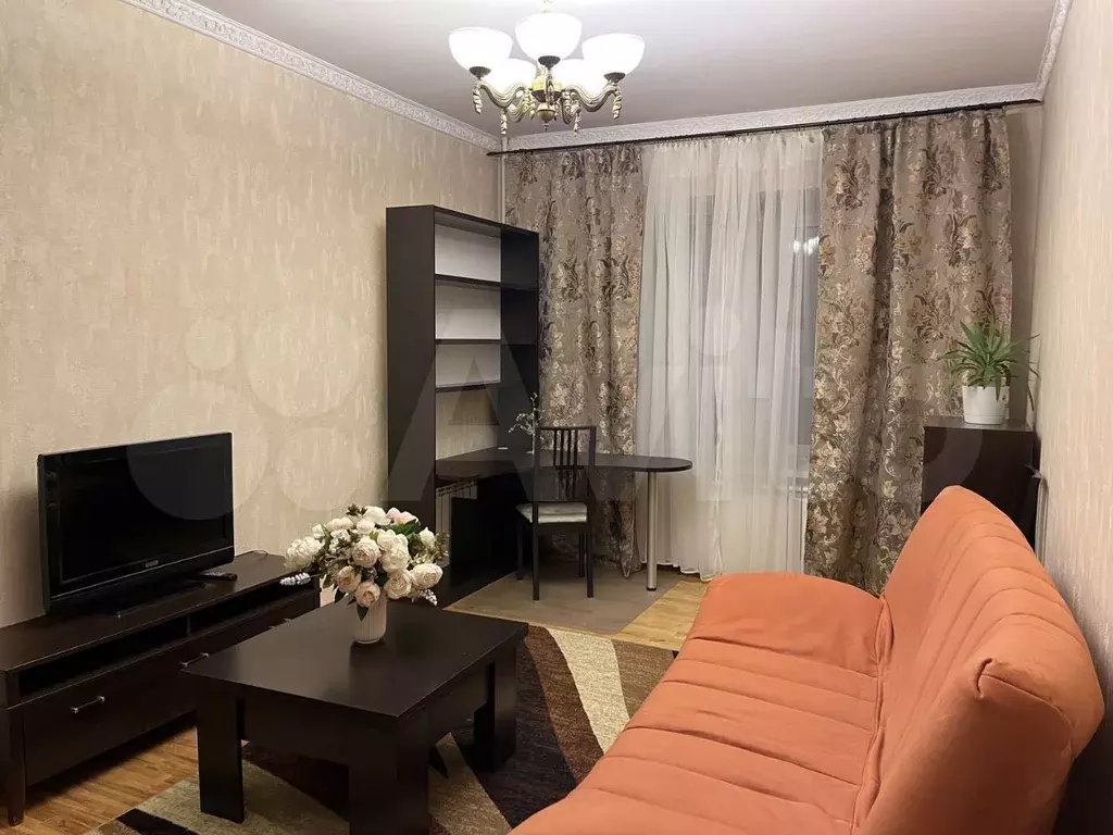 2-к. квартира, 60 м, 2/8 эт. - Фото 0