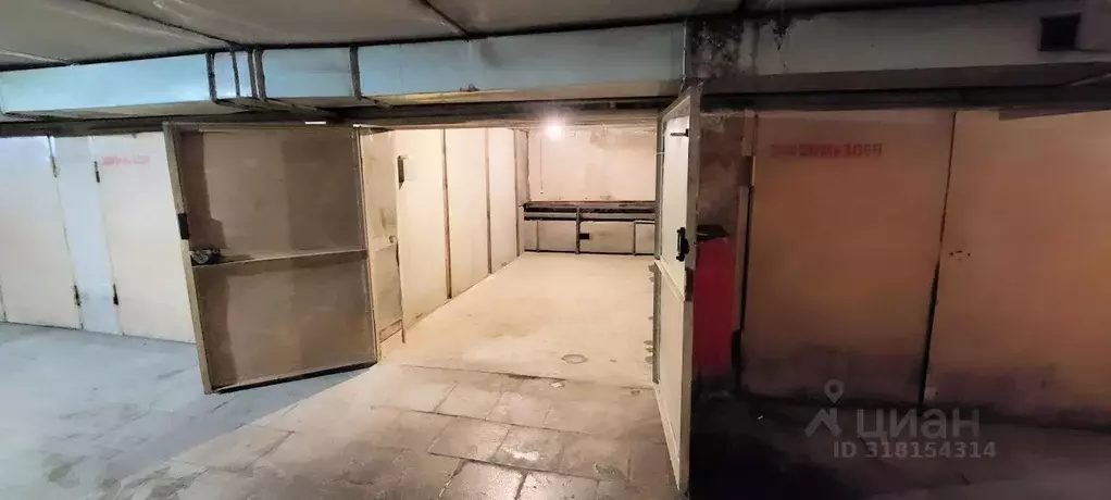 Гараж в Свердловская область, Екатеринбург ул. Гражданская, 2Б (16 м) - Фото 0