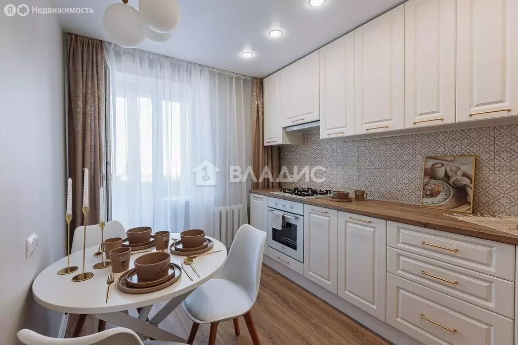 2-комнатная квартира: Калининград, улица Куйбышева, 113 (53.6 м) - Фото 0