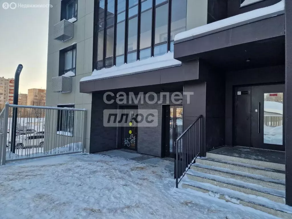 2-комнатная квартира: Сыктывкар, улица Карла Маркса, 165 (50.4 м) - Фото 2