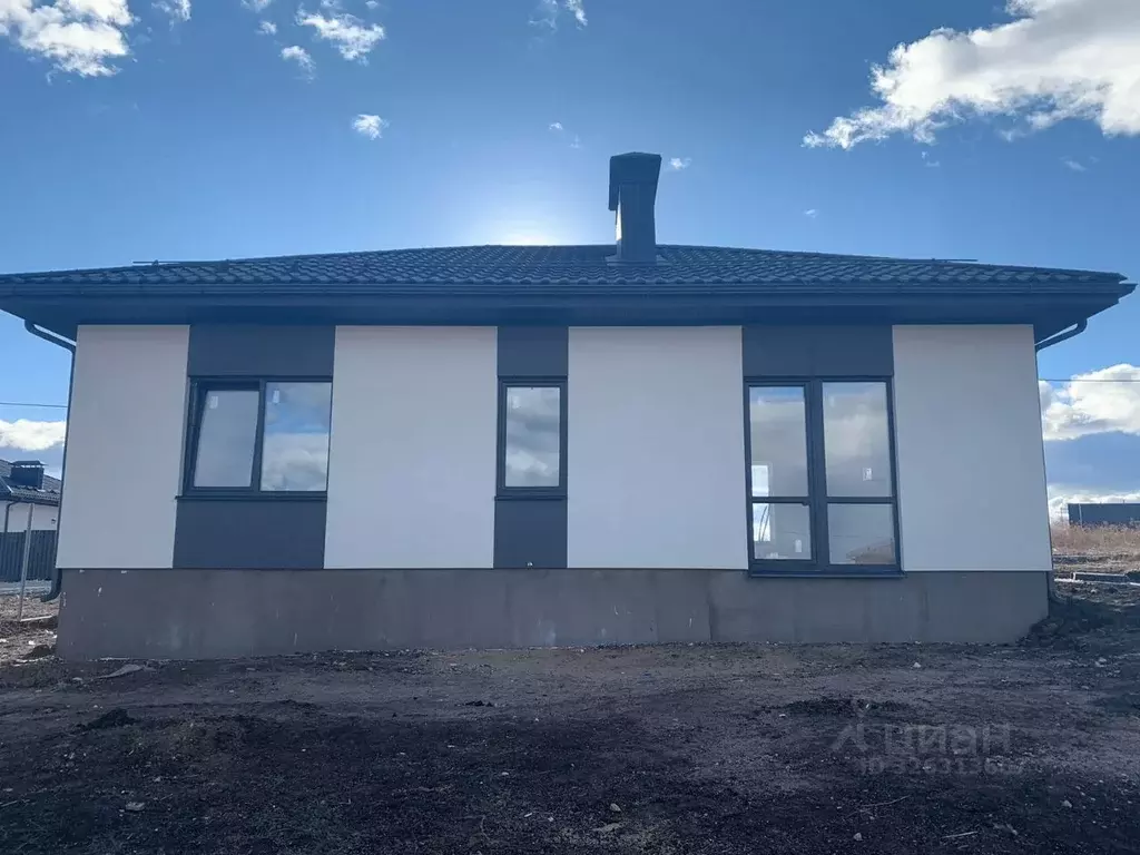 Дом в Воронежская область, Хохольский район, с. Новогремяченское ул. ... - Фото 1