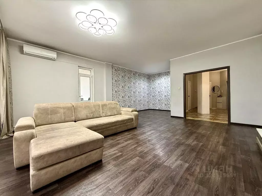 Свободной планировки кв. Хакасия, Абакан ул. Кирова, 112/1 (80.0 м) - Фото 1