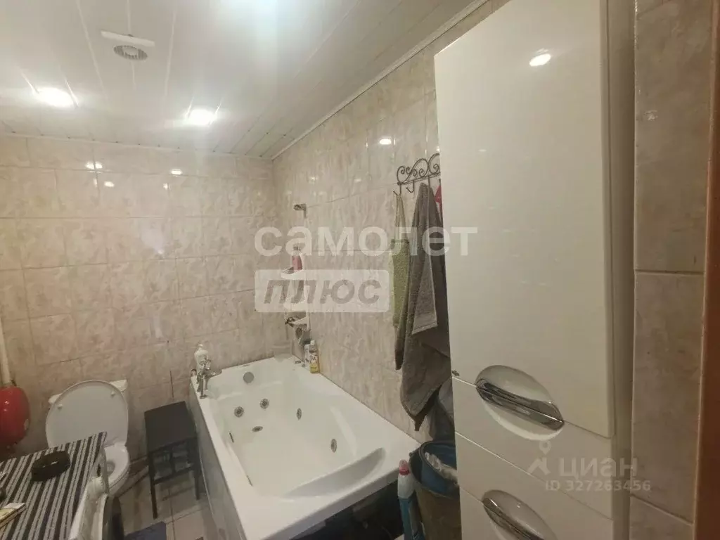 Дом в Курская область, Октябрьский район, Большедолженковский ... - Фото 2