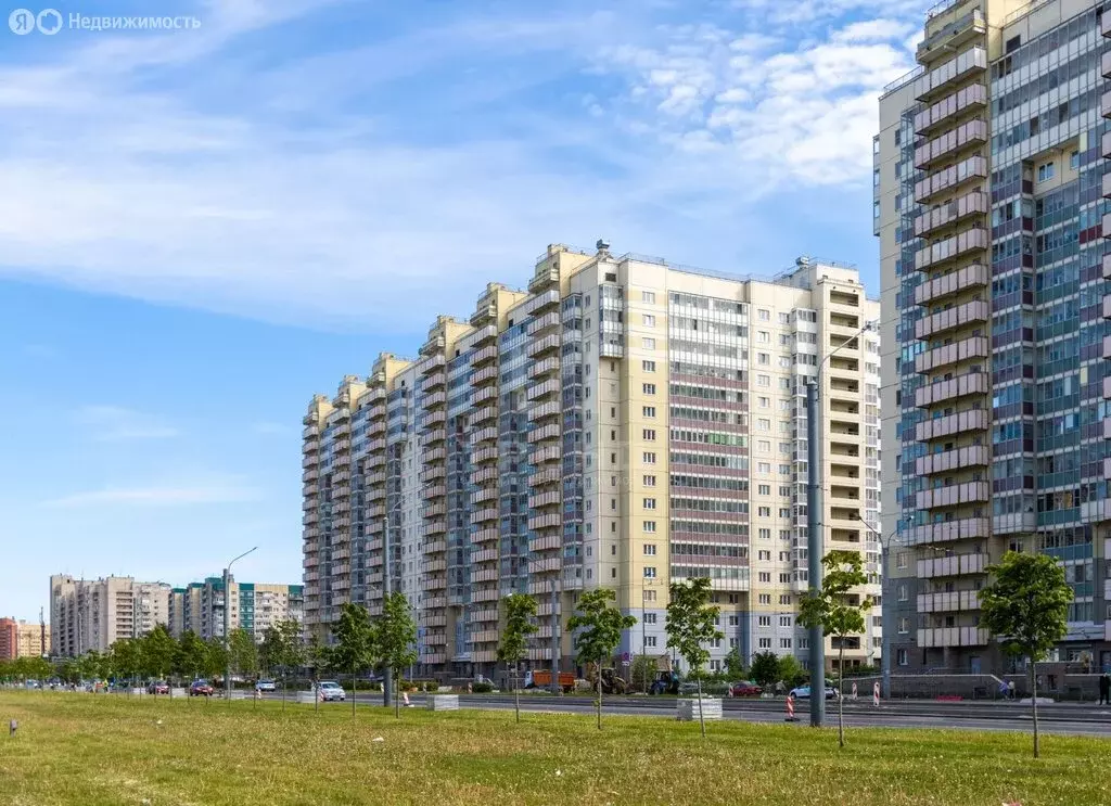 3-комнатная квартира: Санкт-Петербург, Ленинский проспект, 57к1 (81 м) - Фото 1