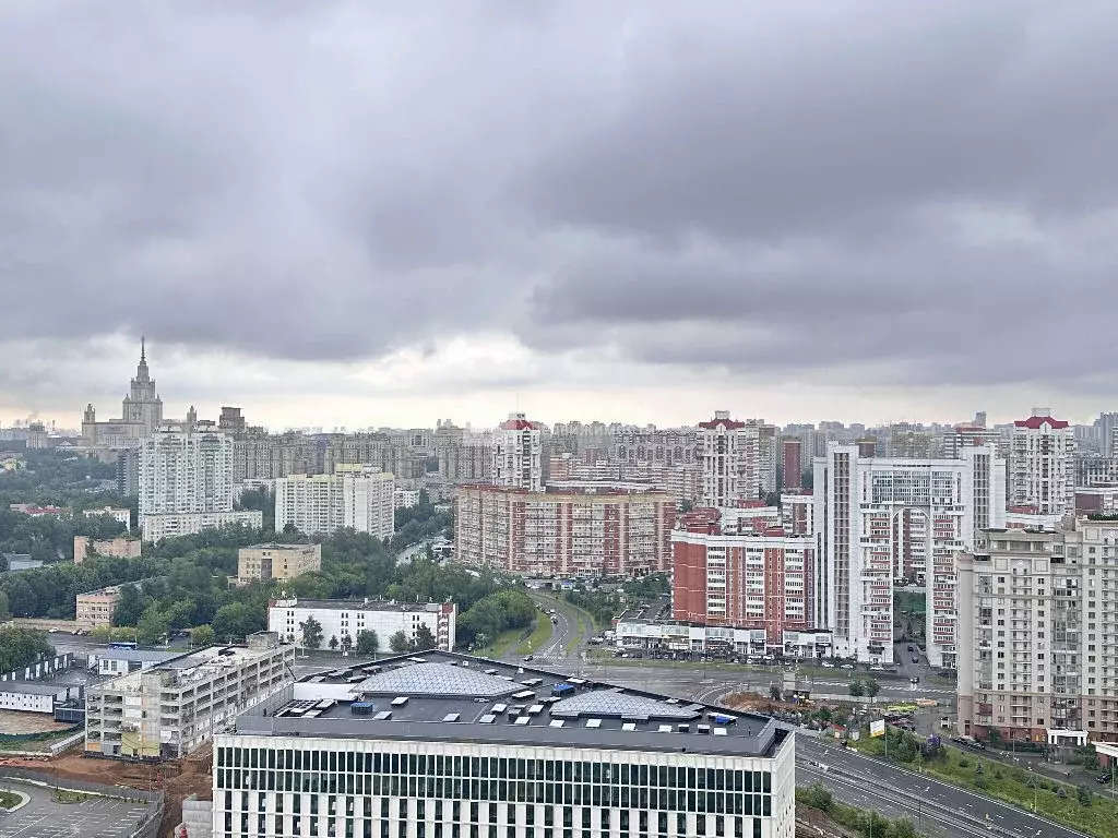 Продается 3-комнатная квартира - Фото 1