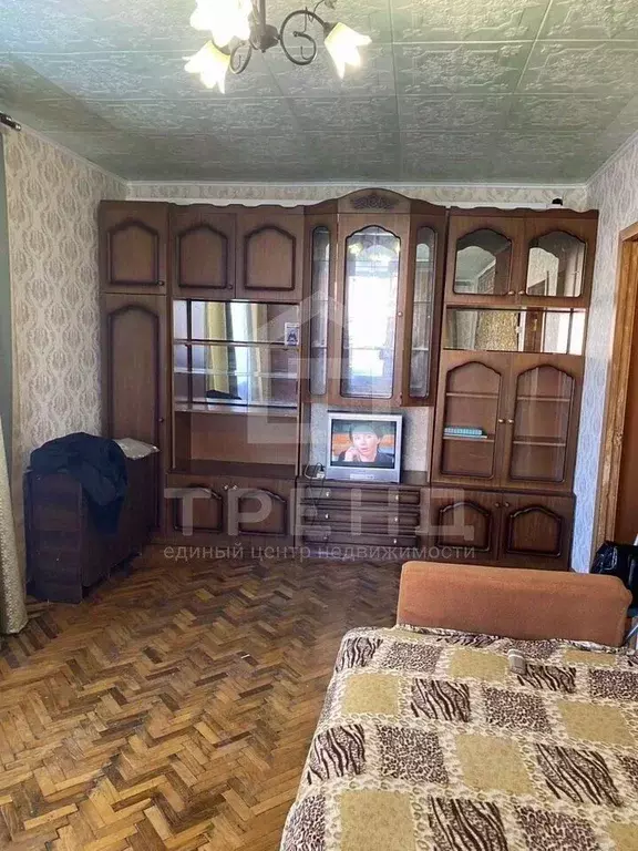 2-к кв. Санкт-Петербург, Санкт-Петербург, Петергоф Санкт-Петербургский ... - Фото 1