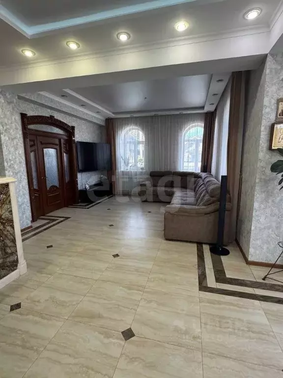 Дом в Бурятия, Улан-Удэ ул. Каменистая (700 м) - Фото 1