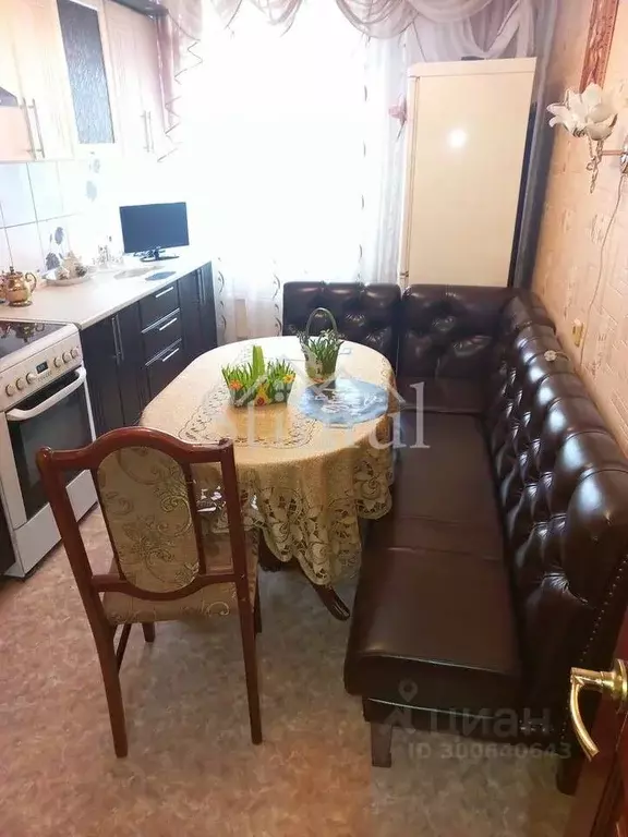 2-к кв. Хакасия, Черногорск ул. Пушкина, 36 (60.0 м) - Фото 1