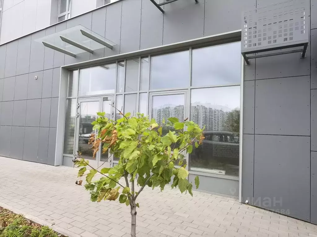 Помещение свободного назначения в Татарстан, Казань ул. Азата ... - Фото 2