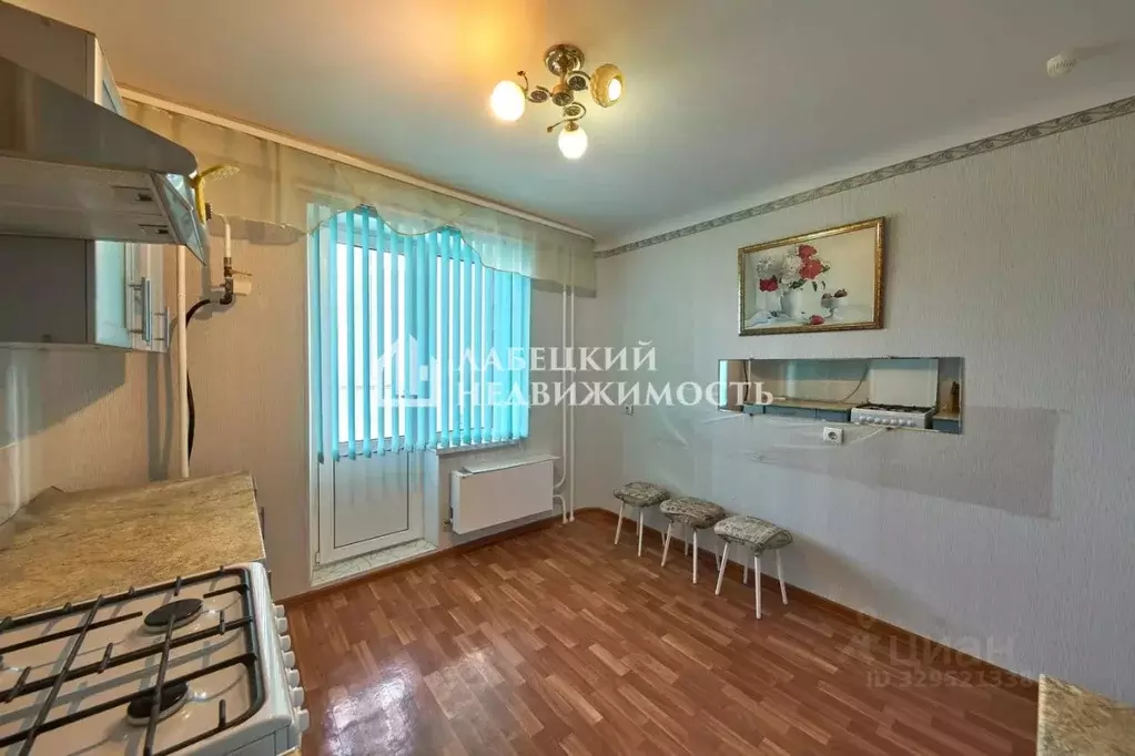 2-к кв. Волгоградская область, Волжский бул. Профсоюзов, 19А (57.6 м) - Фото 2