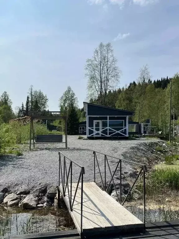 Дом в Карелия, Сортавальский муниципальный округ, пос. Кирьявалахти  ... - Фото 1