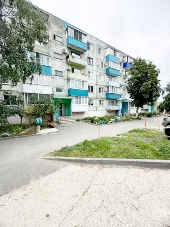 1-к кв. Саратовская область, Вольск Звездная ул., 2 (36.1 м) - Фото 0