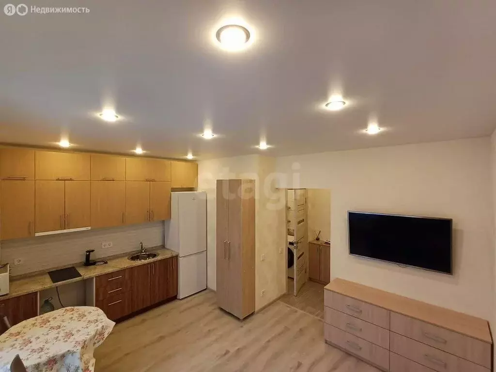 Квартира-студия: Сыктывкар, Октябрьский проспект, 218 (23 м) - Фото 1