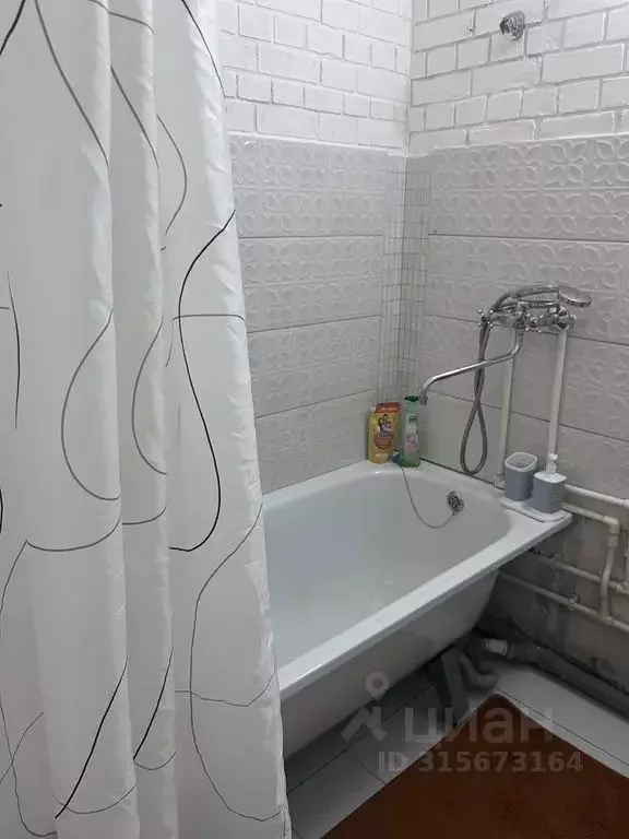 1-к кв. Карелия, Кондопога Октябрьское ш., 41 (36.0 м) - Фото 0