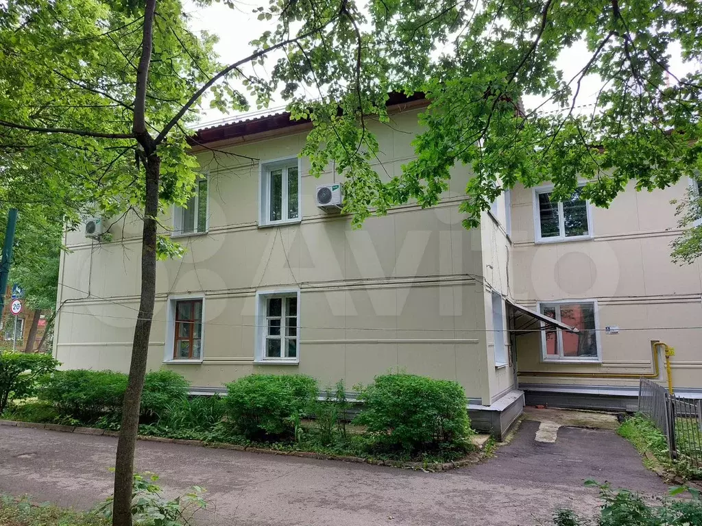 Комната 17 м в 3-к., 2/2 эт. - Фото 1