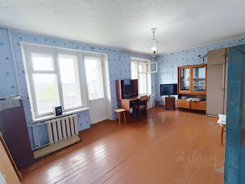 1-к кв. Кировская область, Кирово-Чепецк наб. Вятская, 3 (33.0 м) - Фото 0