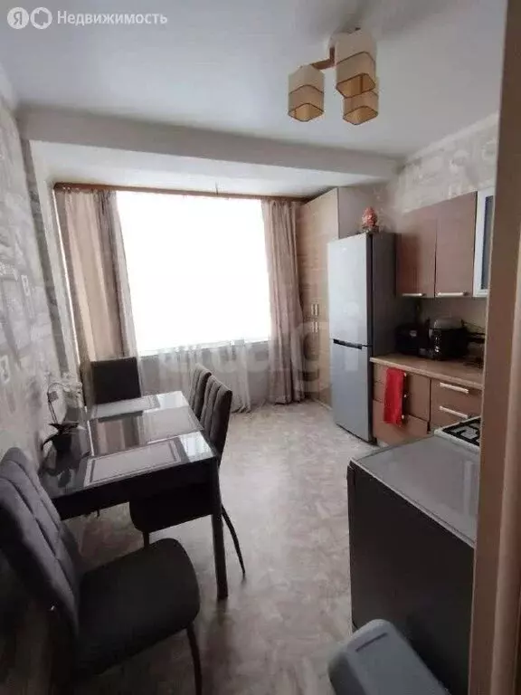 2-комнатная квартира: Южно-Сахалинск, улица имени Б.П. Полевого, 4 ... - Фото 2