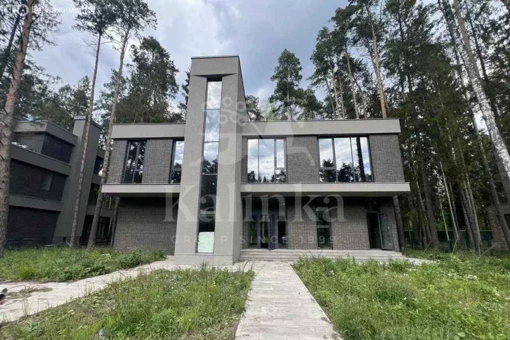 Дом в деревня Маслово, КП Маслово-2 (385 м) - Фото 1