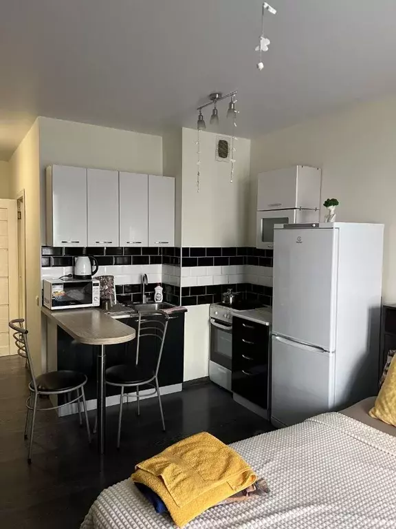 Студия Волгоградская область, Волгоград ул. Демьяна Бедного, 2А (190.0 ... - Фото 1