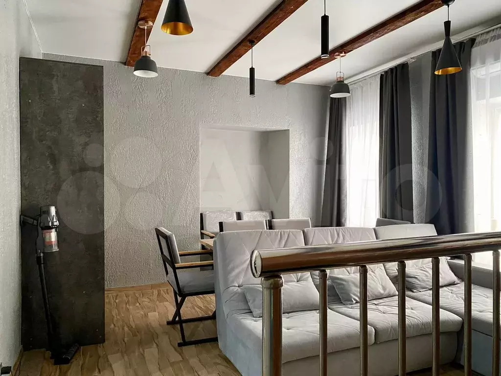 3-к. квартира, 70 м, 1/1 эт. - Фото 0