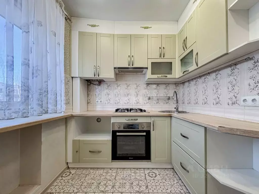 3-к кв. Псковская область, Псков ул. Металлистов, 32А (58.6 м) - Фото 1