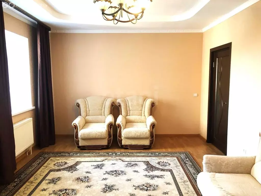 2-комнатная квартира: Сыктывкар, Интернациональная улица, 111 (61.5 м) - Фото 0