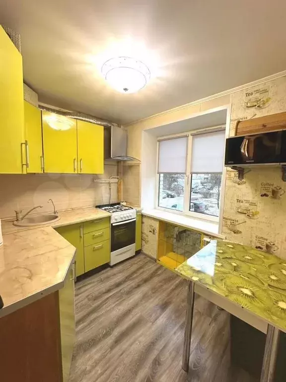 2-к. квартира, 43 м, 2/5 эт. - Фото 0