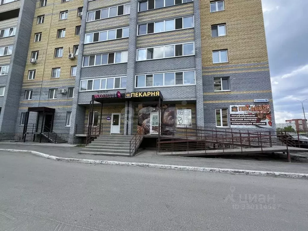 Помещение свободного назначения в Тюменская область, Тюмень ул. ... - Фото 1