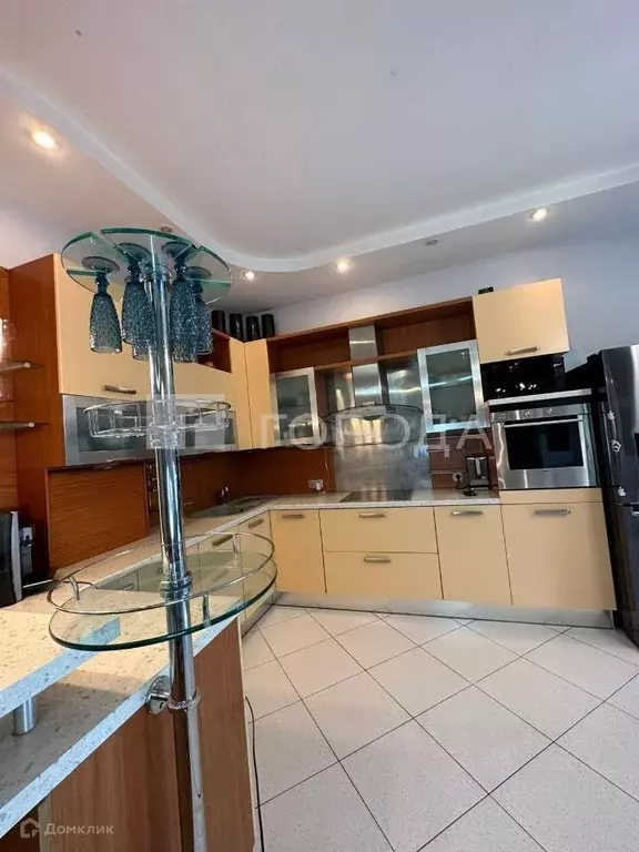 Продаётся 5-к квартира, 182.2 м - Фото 1
