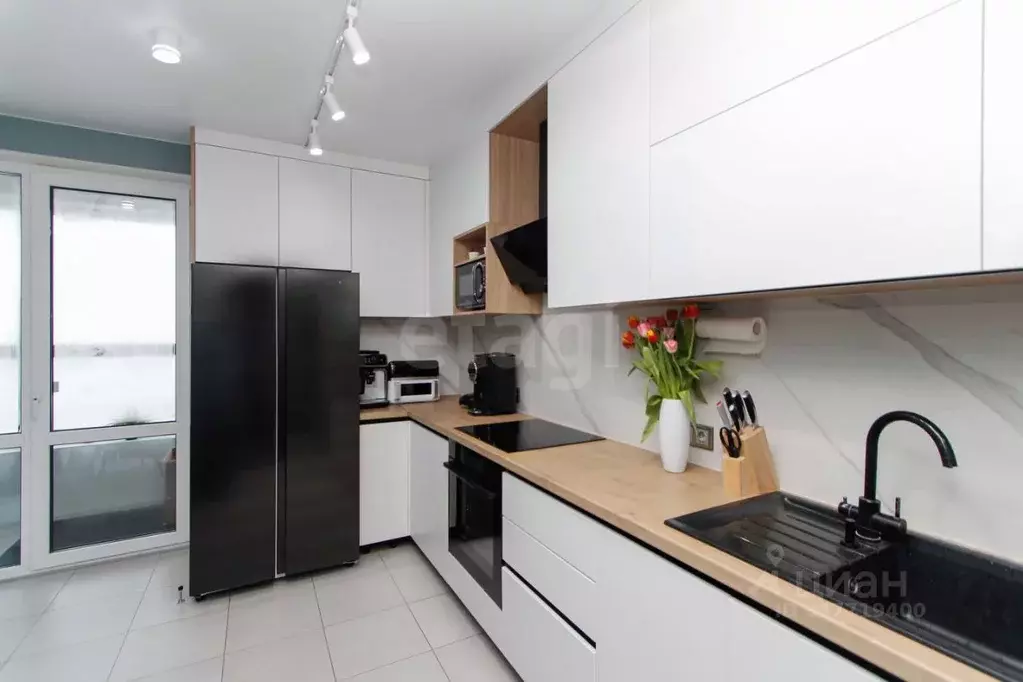 2-к кв. Тюменская область, Тюмень Полевая ул., 117к6 (56.0 м) - Фото 1