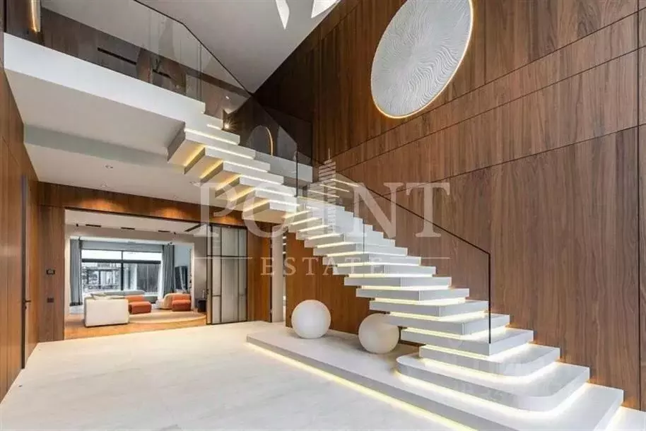 Коттедж в Московская область, Одинцовский городской округ, д. Жуковка  ... - Фото 1