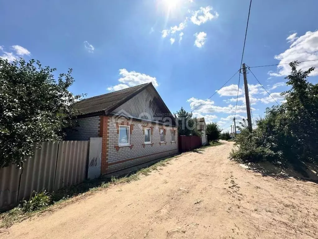 Дом в Волгоградская область, Краснослободск Среднеахтубинский район, ... - Фото 1