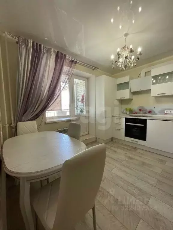 2-к кв. Воронежская область, Воронеж ул. 9 Января, 54В (62.8 м) - Фото 1