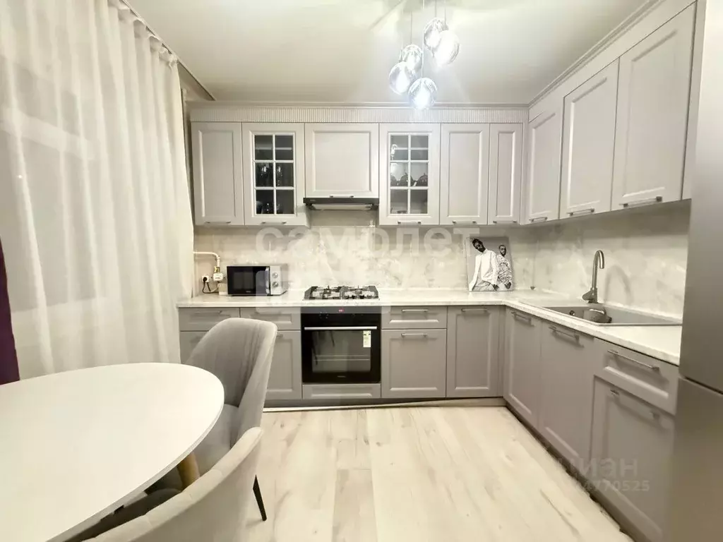 4-к кв. Татарстан, Набережные Челны бул. Имени Хусаина Ямашева, 2 ... - Фото 1