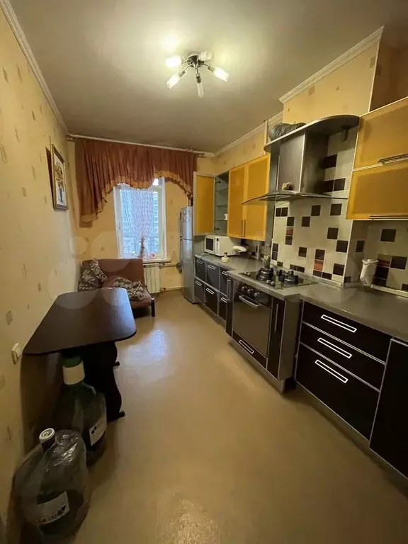 1-к. квартира, 50 м, 5/9 эт. - Фото 1