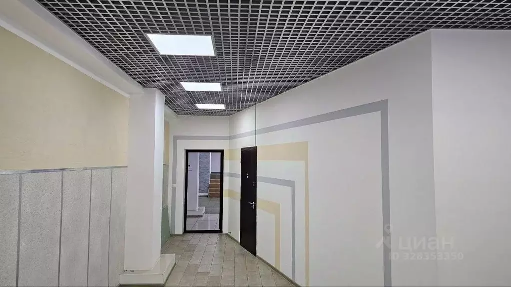 Помещение свободного назначения в Саха (Якутия), Якутск ул. Ларионова, ... - Фото 2