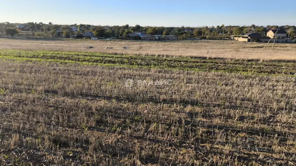 Участок в Крым, Симферопольский район, Кольчугинское с/пос, с. ... - Фото 2