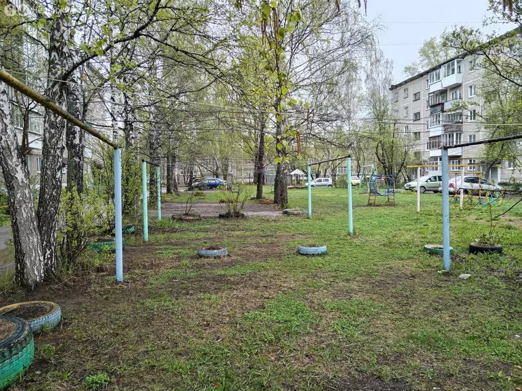 3-комнатная квартира: Ревда, улица Цветников, 47А (59.2 м) - Фото 1