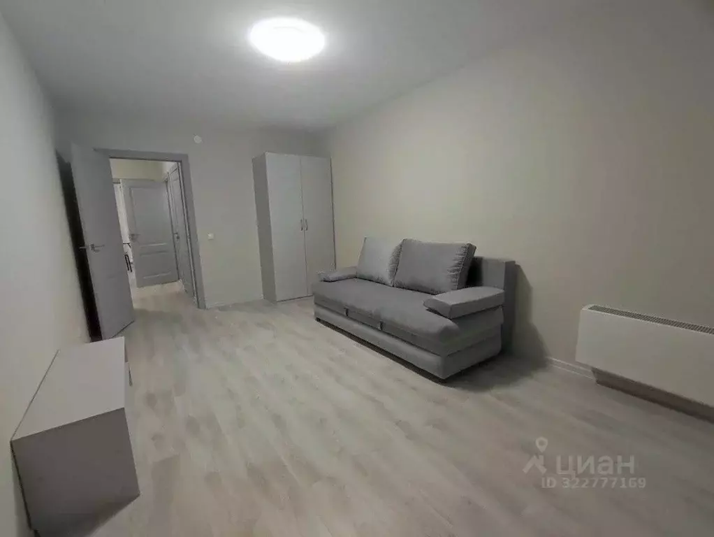 3-к кв. Свердловская область, Екатеринбург ул. Спутников, 16/3 (80.0 ... - Фото 2