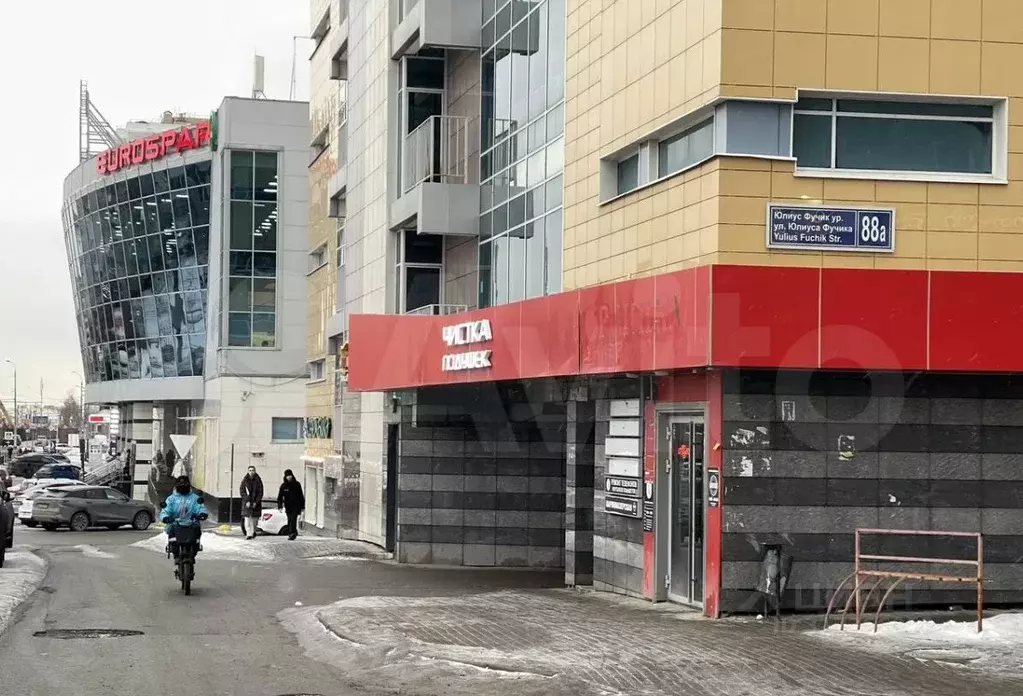 Торговая площадь в Татарстан, Казань ул. Юлиуса Фучика, 88А (703 м) - Фото 0