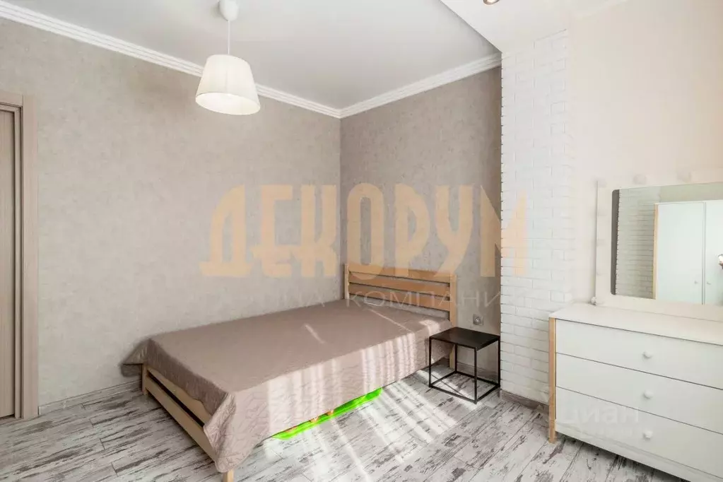 2-к кв. Калининградская область, Калининград ул. Гайдара, 122 (65.8 м) - Фото 1