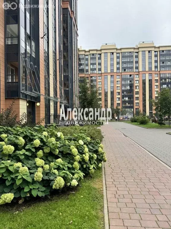 3-комнатная квартира: Санкт-Петербург, улица Александра Матросова, 8к1 ... - Фото 1