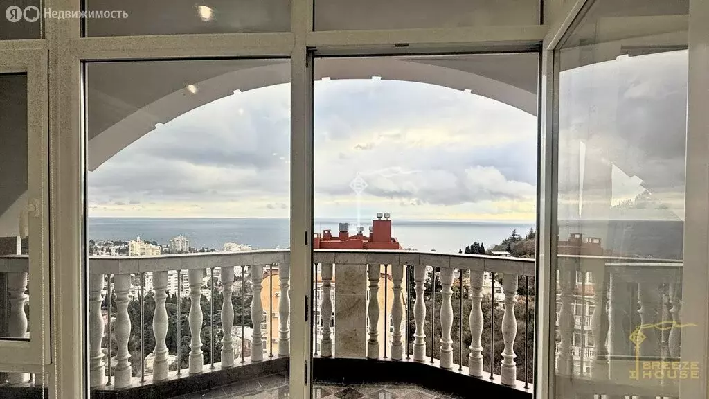 4-комнатная квартира: Ялта, Загородная улица, 17В (147.4 м) - Фото 0