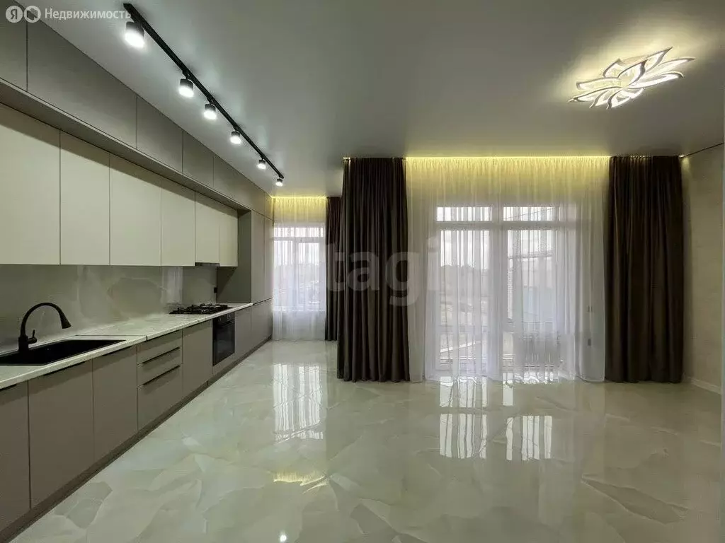 Дом в Михайловск, улица Бориса Стругацкого (105 м) - Фото 1